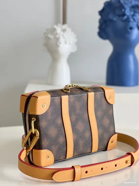 VUITTON TRUNK LOUIS SOFT 0630